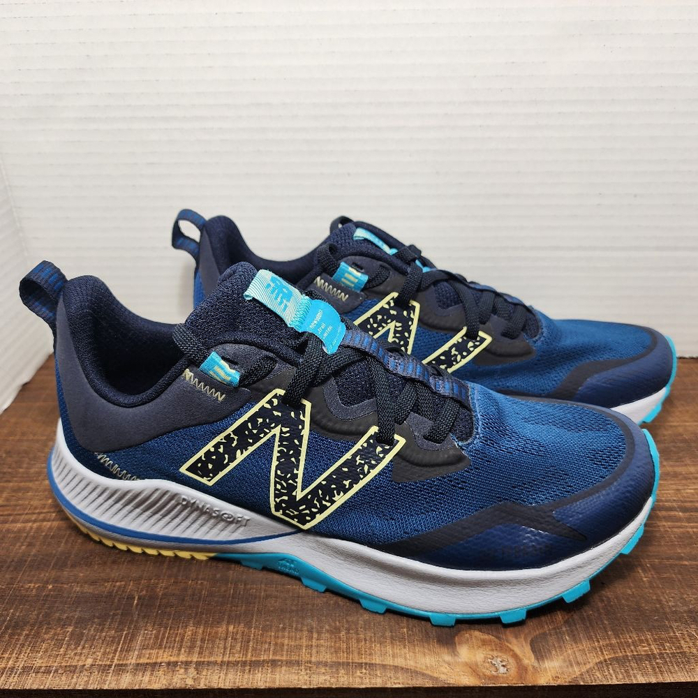 Women's New Balance Dynasoft Nitrel V4 Trail Running Shoes, Size 9, Blue